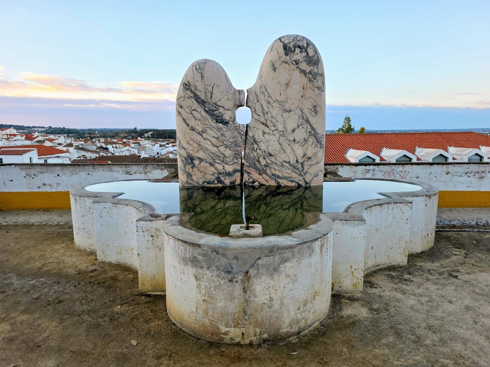 Muralhas Medievais e Porta da Cidade